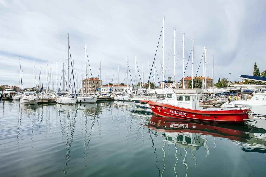 Marina Bay Apartment Zadar Exterior photo